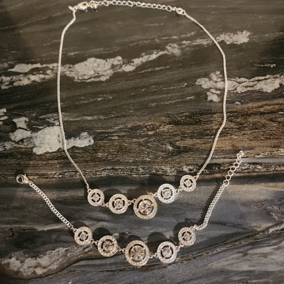 Avon Jewelry - Avon ROSE Gift Set Necklace Bracelet Silver Chain NRT